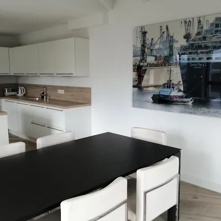 Apartment Modernes Penthouse Am Schlosspark *
