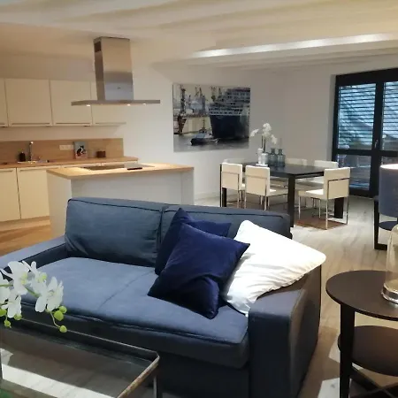 Apartment Modernes Penthouse Am Schlosspark